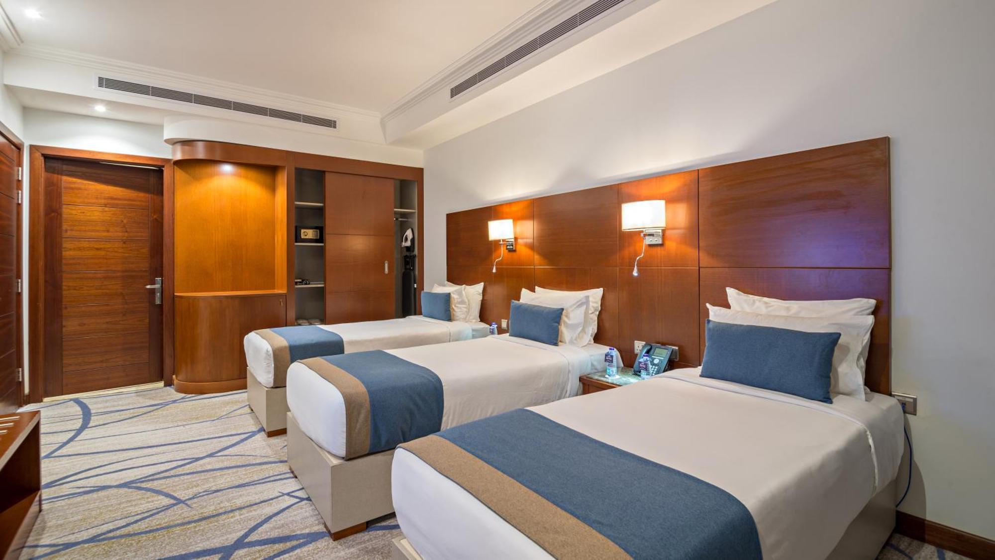 Jiwar Almasi Hotel Jeddah Exterior photo